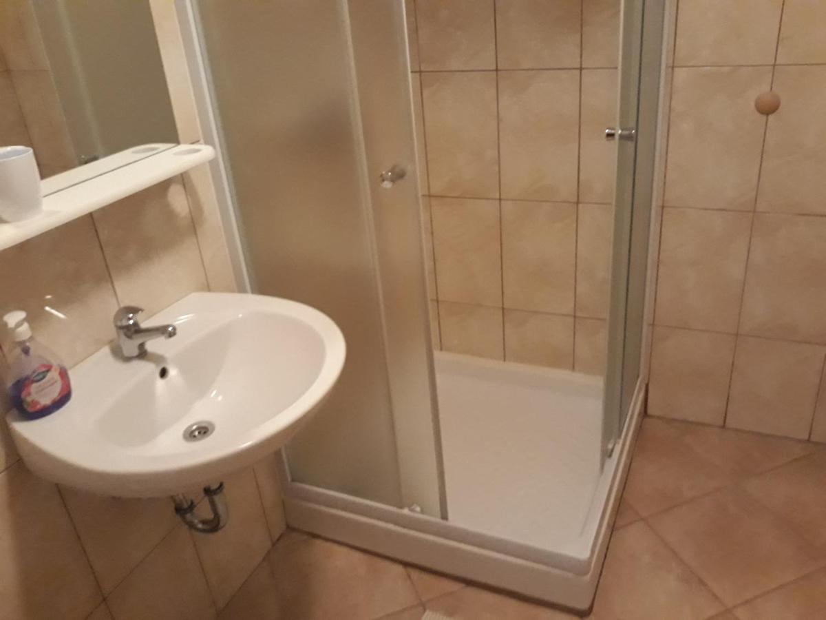 Apartments Denis バスカ エクステリア 写真