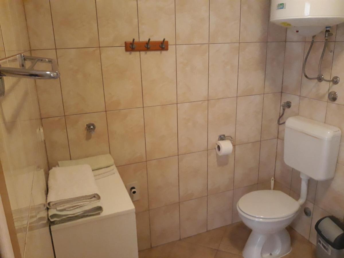 Apartments Denis バスカ エクステリア 写真
